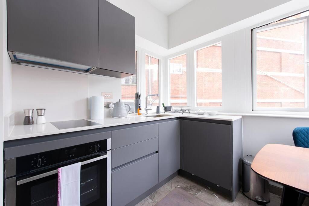 City Life Bliss Central Studio In Reading Chrl F3 Buitenkant foto
